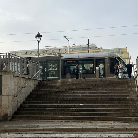 Studette En Plein Coeur Du Vieux Nice Buitenkant foto