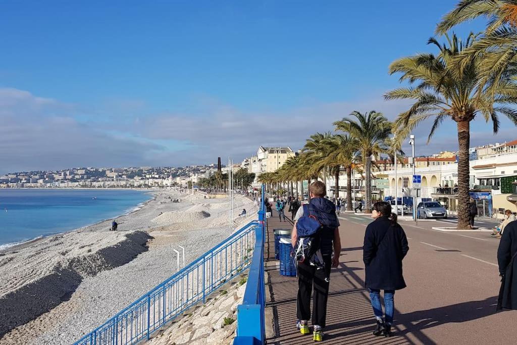 Studette En Plein Coeur Du Vieux Nice Buitenkant foto