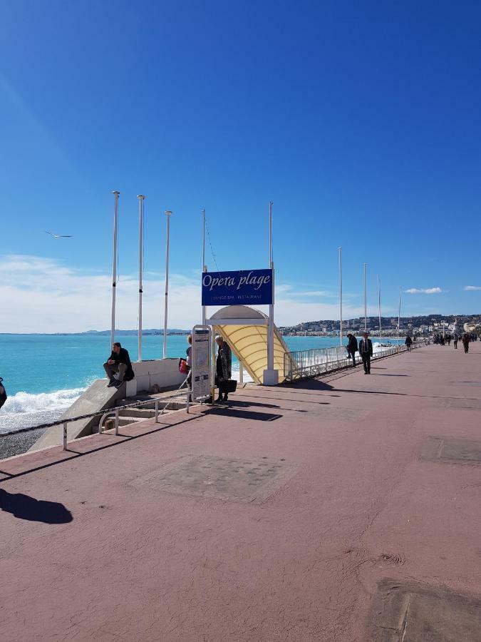 Studette En Plein Coeur Du Vieux Nice Buitenkant foto