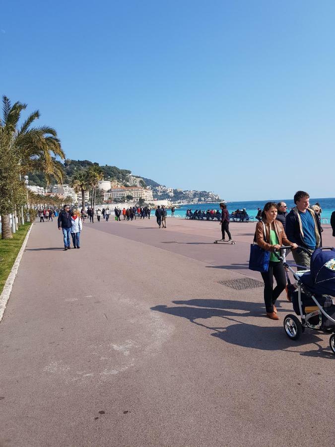 Studette En Plein Coeur Du Vieux Nice Buitenkant foto