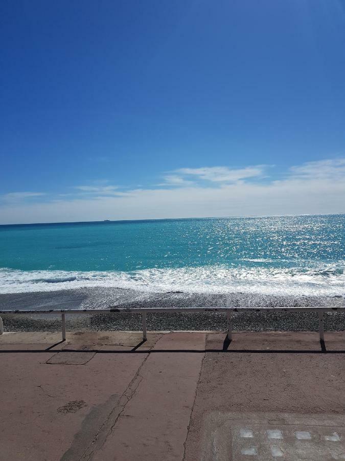 Studette En Plein Coeur Du Vieux Nice Buitenkant foto